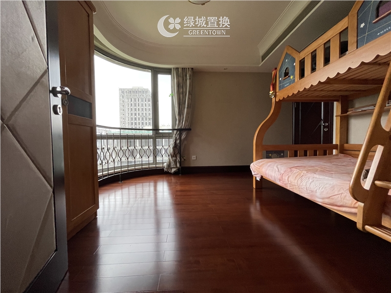 房间
