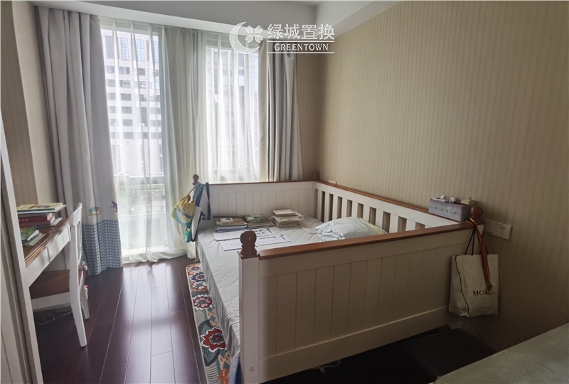 房间