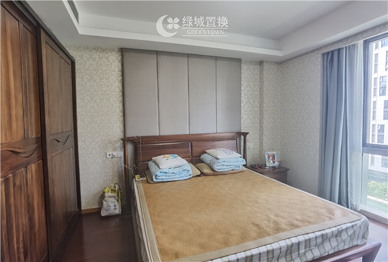 房间