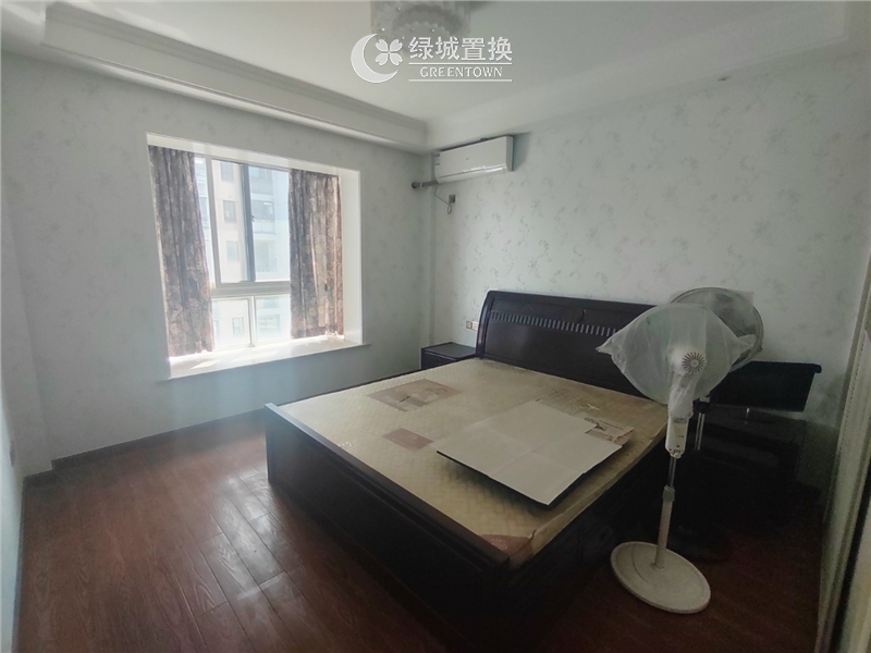 房间